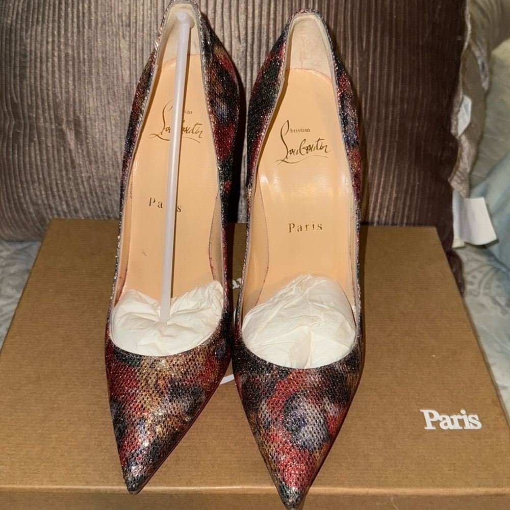 Christian Louboutin So Kate 120